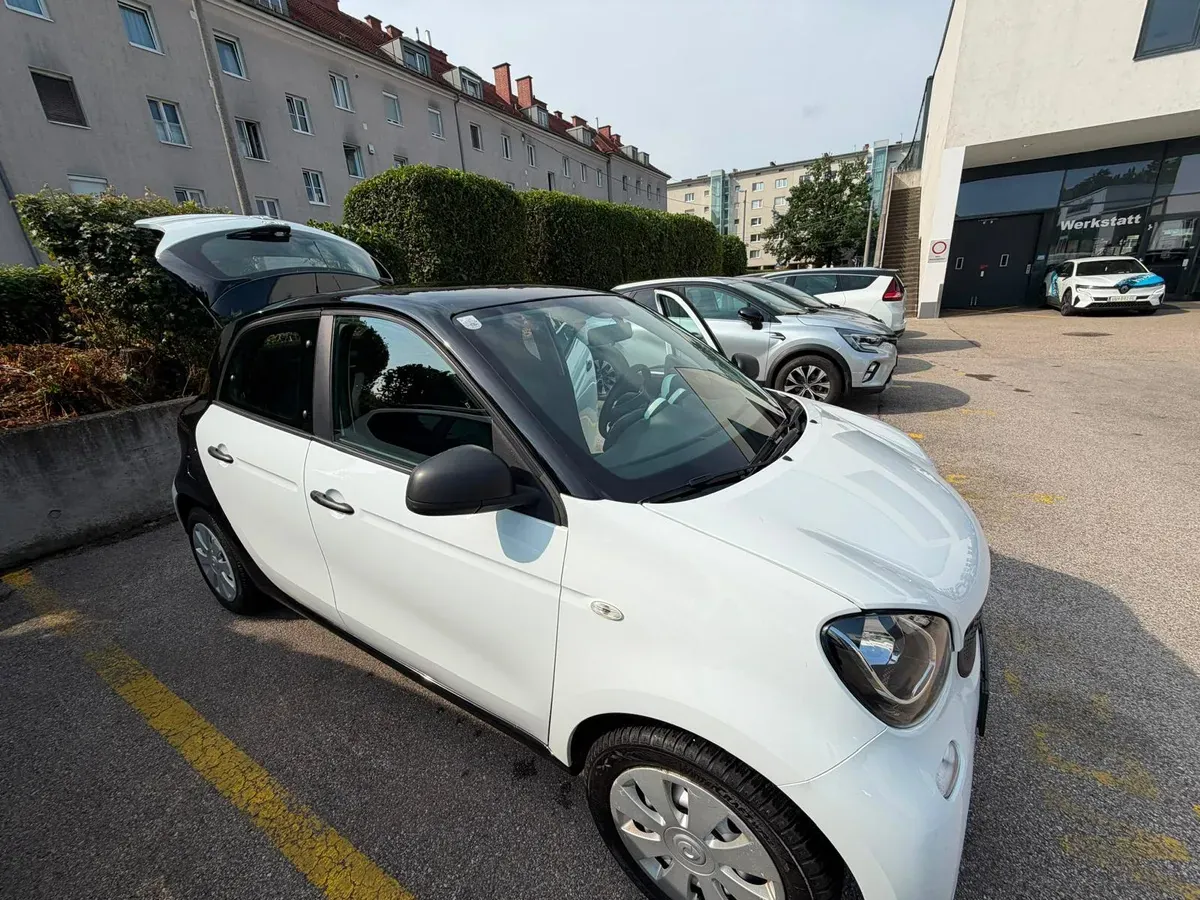 Smart Forfour 2017 photo 3