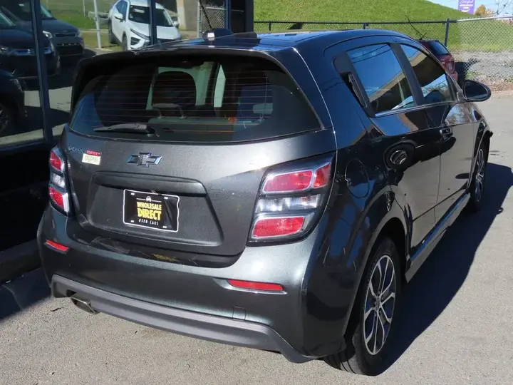 Chevrolet Sonic 2018 photo 5