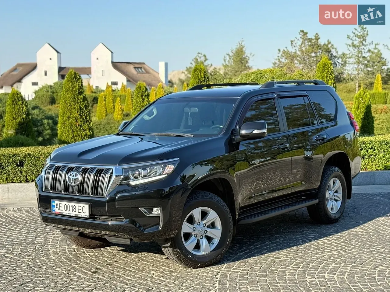 Toyota Land Cruiser Prado 2019 photo 2
