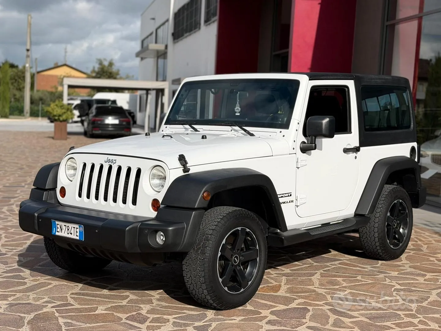 Jeep Wrangler 2012 photo 3