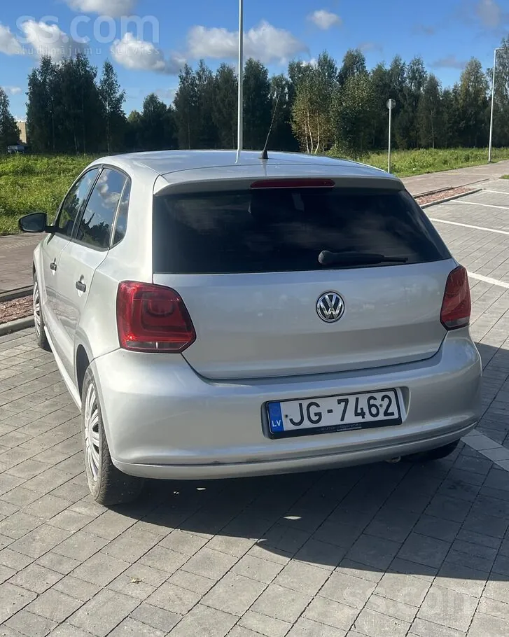 Volkswagen Polo 2010 photo 3