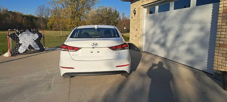 Hyundai Elantra 2018 photo 4
