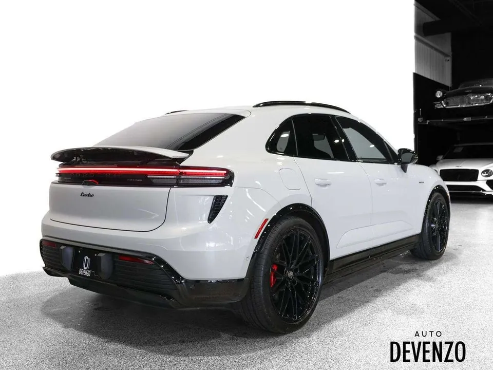 Porsche Macan 2025 photo 3