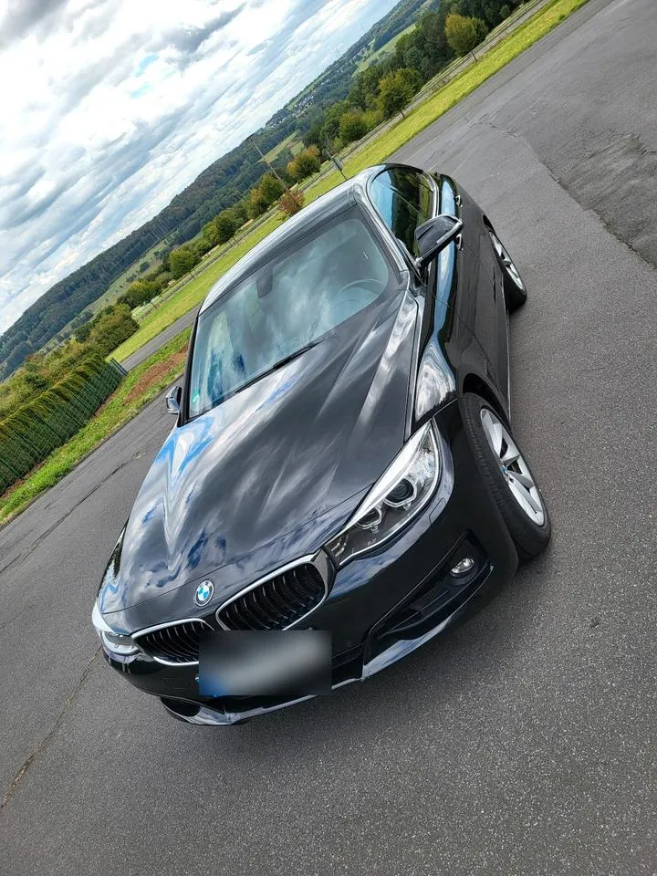 BMW 320I