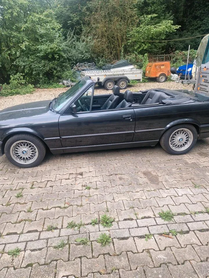 BMW E30