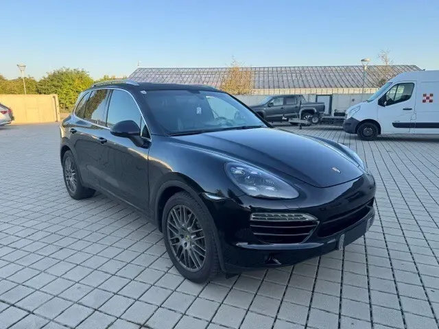 Porsche Cayenne 2010 photo 3