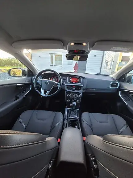 Volvo V40 Cross Country 2018 photo 3