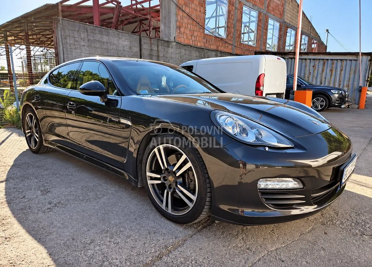 Porsche Panamera