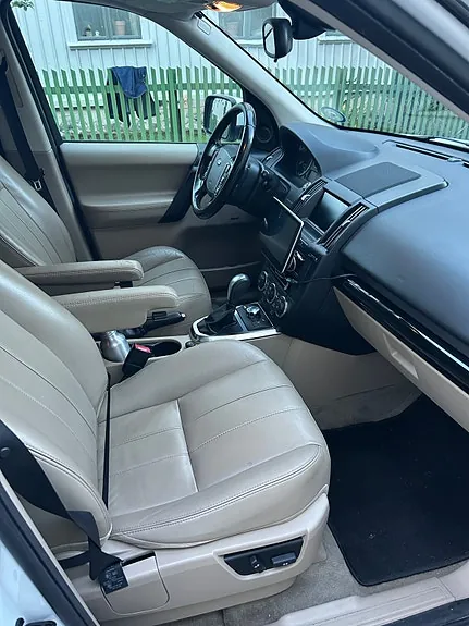 Land Rover Freelander 2 2012 photo 4