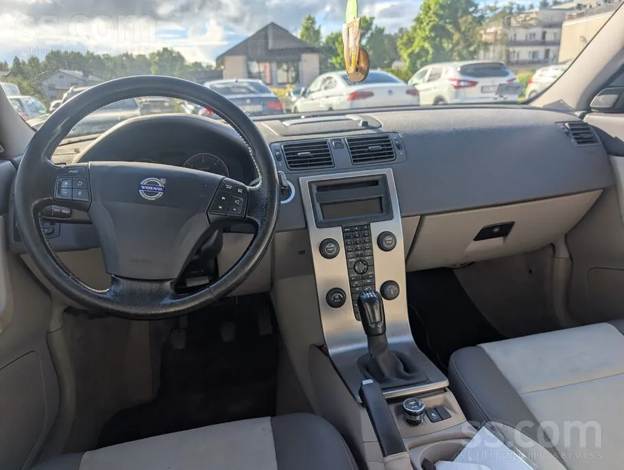 Volvo V50 2004 photo 5