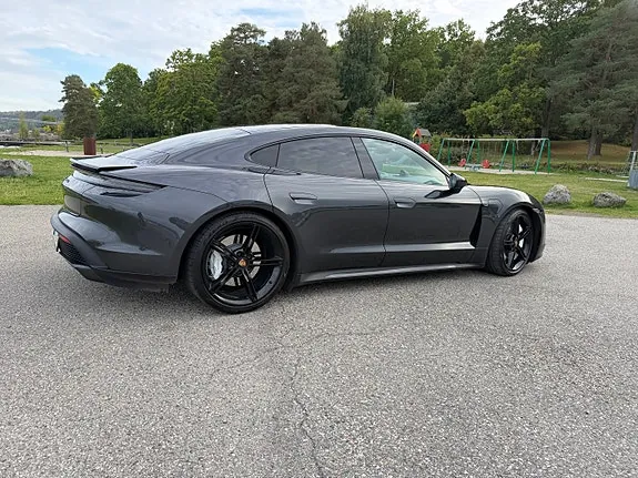 Porsche Taycan 2020 photo 4