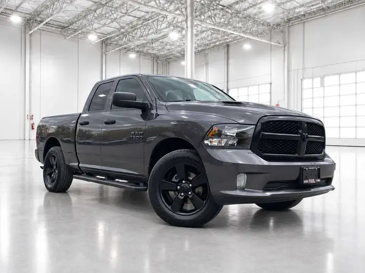 Ram 1500 Classic 2022 photo 2