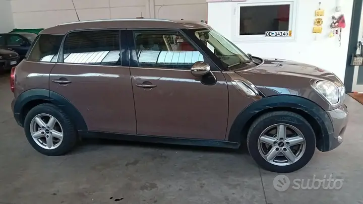 Mini Countryman 2012 photo 3