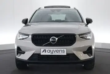 Volvo Xc40 2024 photo 2