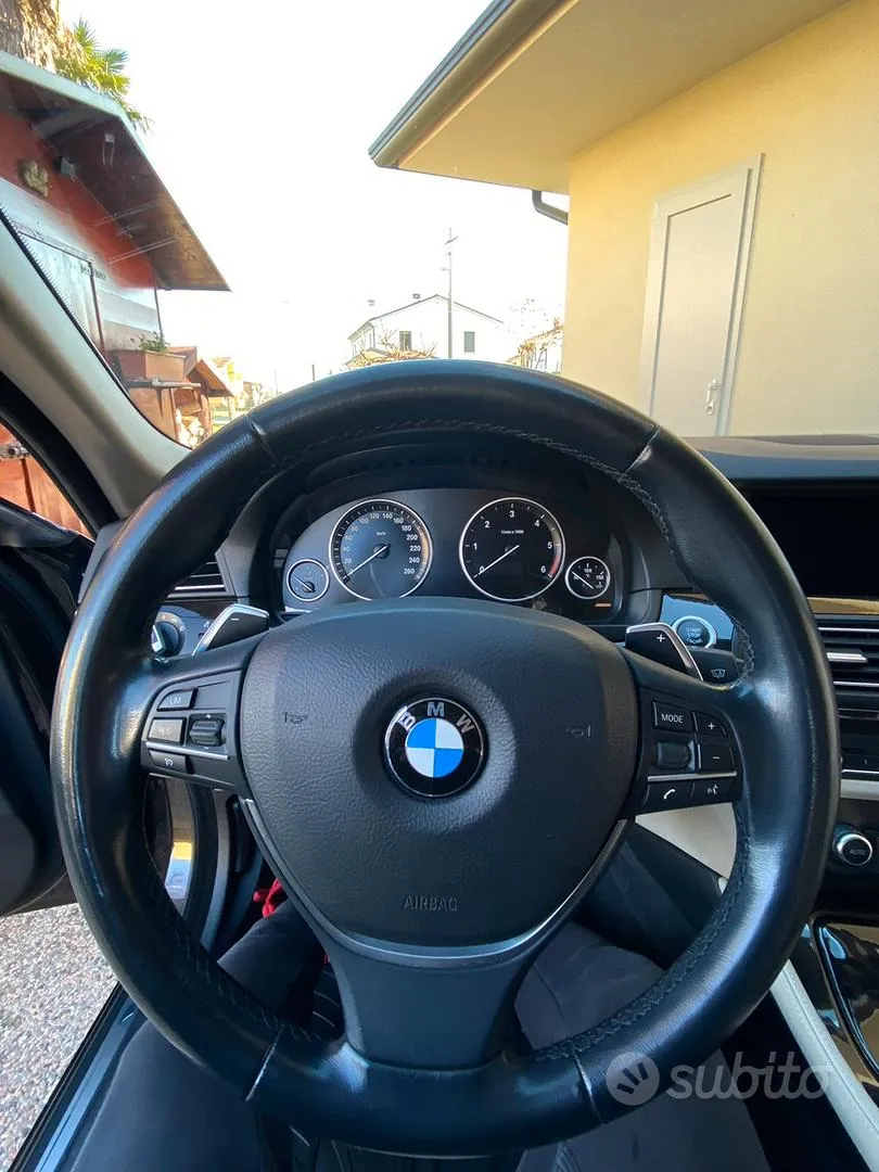 BMW 5 Series 2015 photo 4