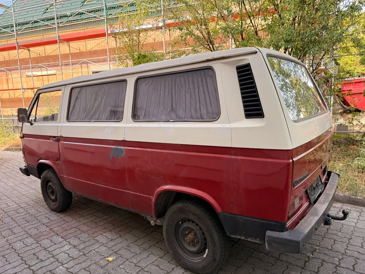 Volkswagen T3 1983 photo 3