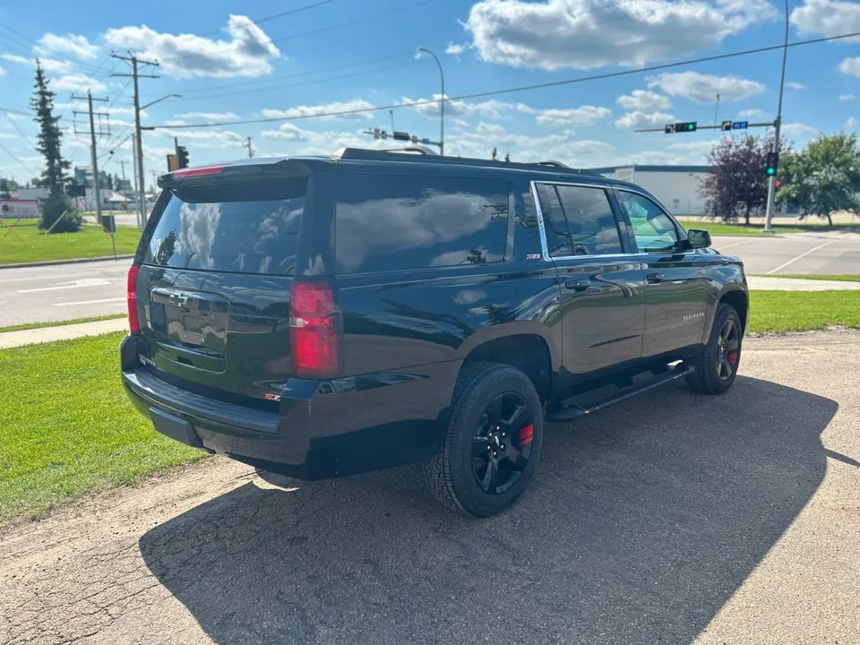Chevrolet Suburban 2018 photo 5