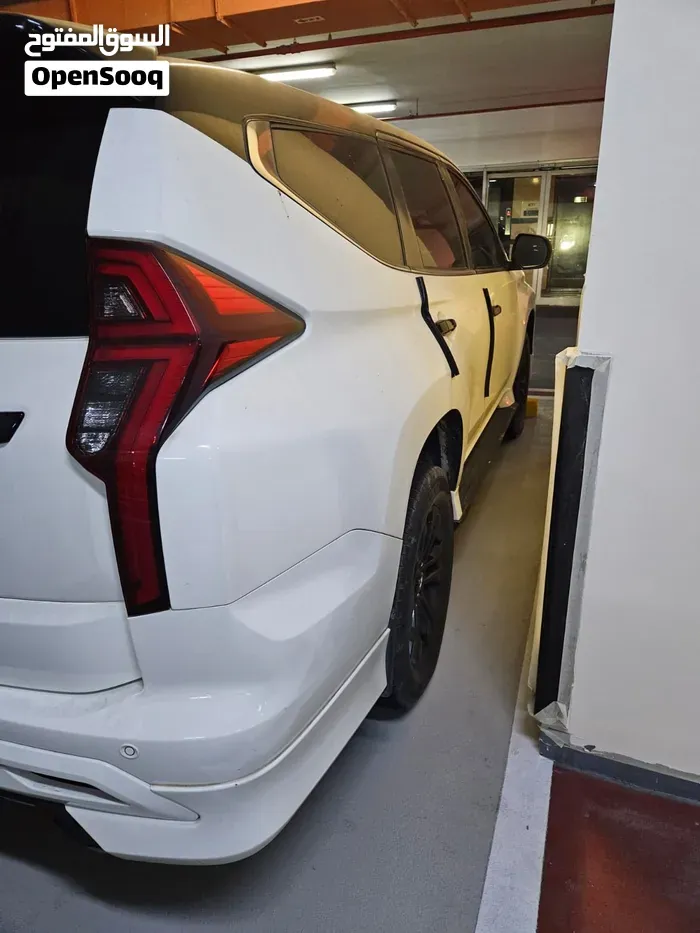 Mitsubishi Montero Sport 2022 photo 3