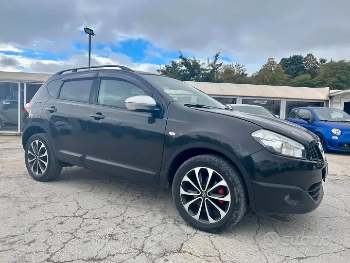 Nissan Qashqai 2013 photo 2