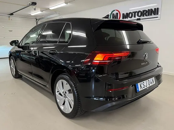 Volkswagen Golf 2025 photo 4