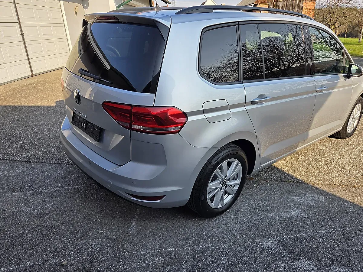 Volkswagen Touran 2024 photo 5