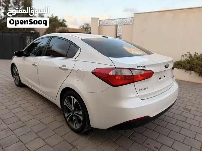 Kia Forte 2014 photo 3