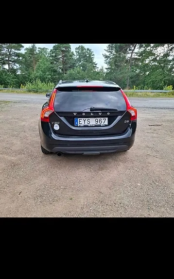 Volvo V60 2011 photo 2