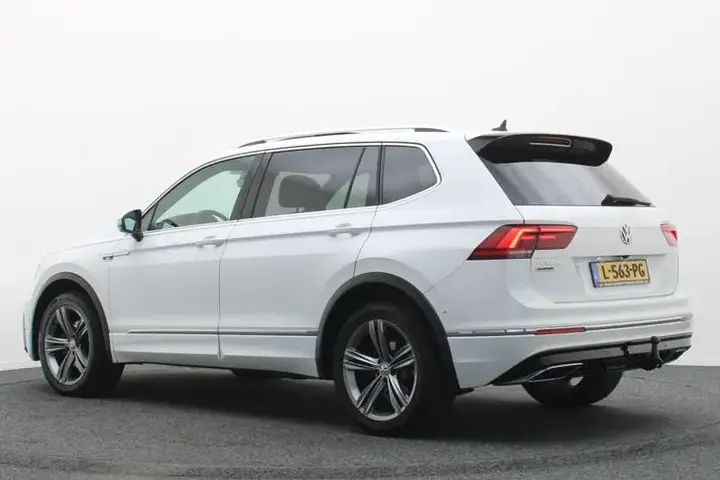 Volkswagen Tiguan 2021 photo 3