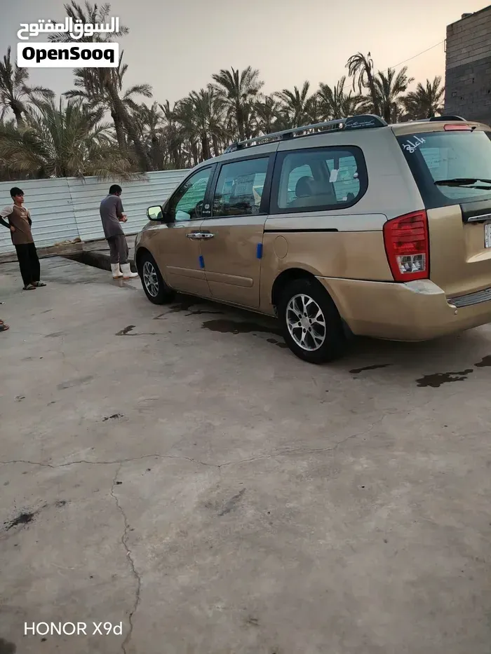 Kia Sedona 2006 photo 3