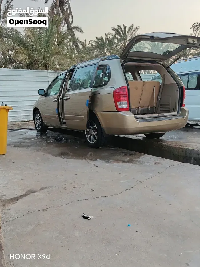Kia Sedona 2006 photo 2