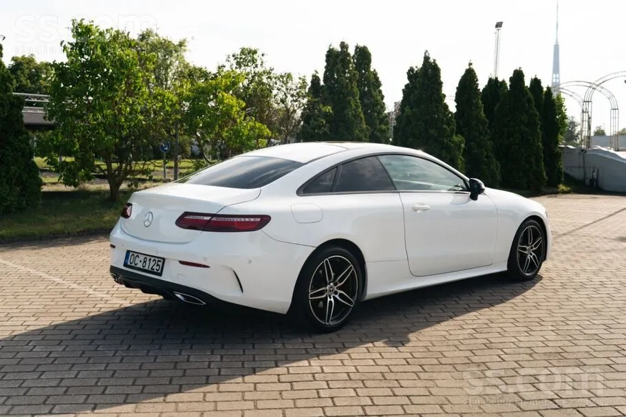 Mercedes-Benz E200 2018 photo 5
