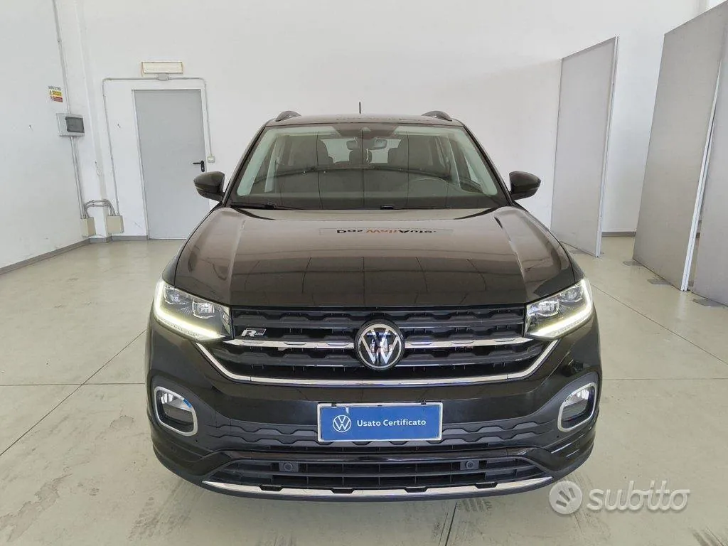 Volkswagen T-Cross 2023 photo 2