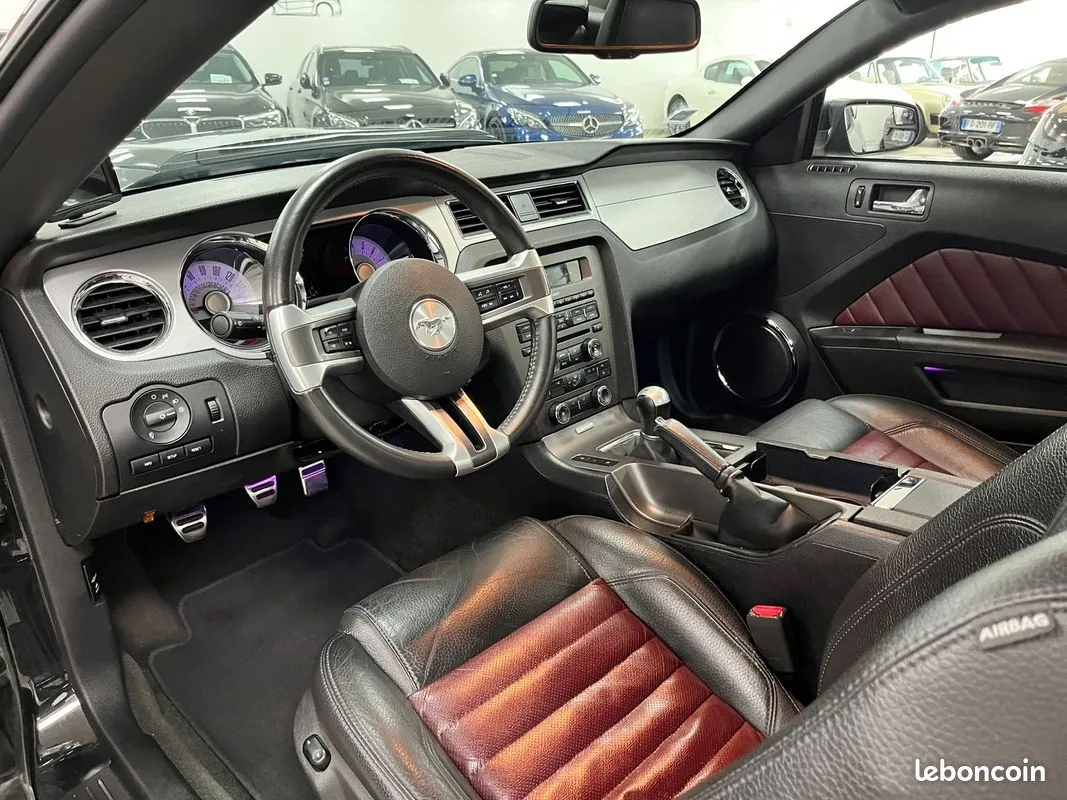 Ford Mustang 2011 photo 5