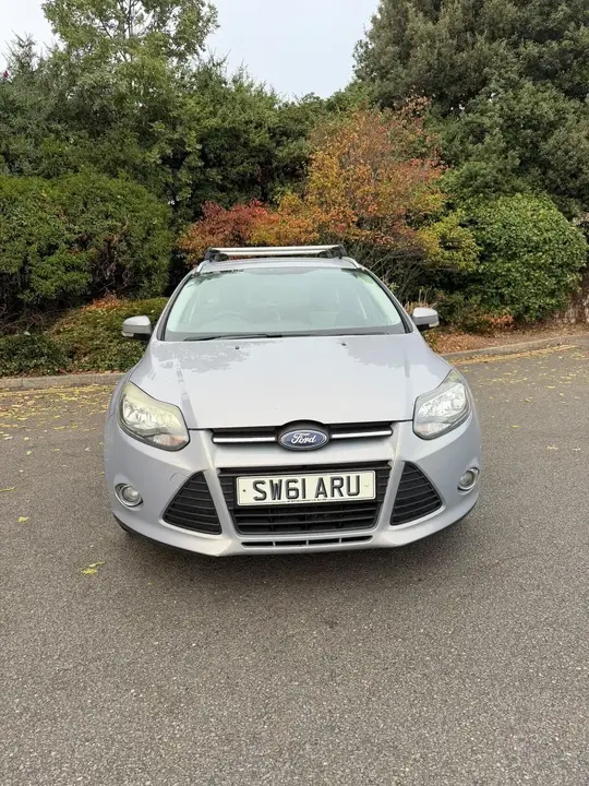 Ford Focus 2011 photo 3