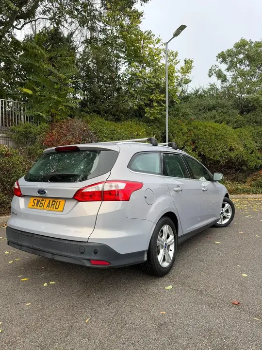 Ford Focus 2011 photo 4