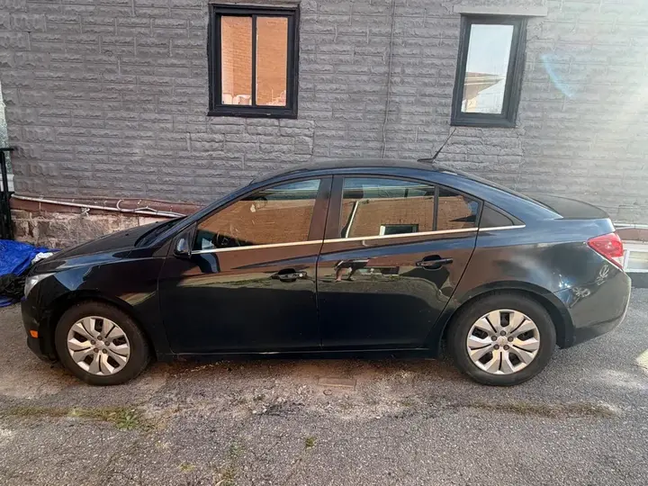 Chevrolet Cruze 2012 photo 2
