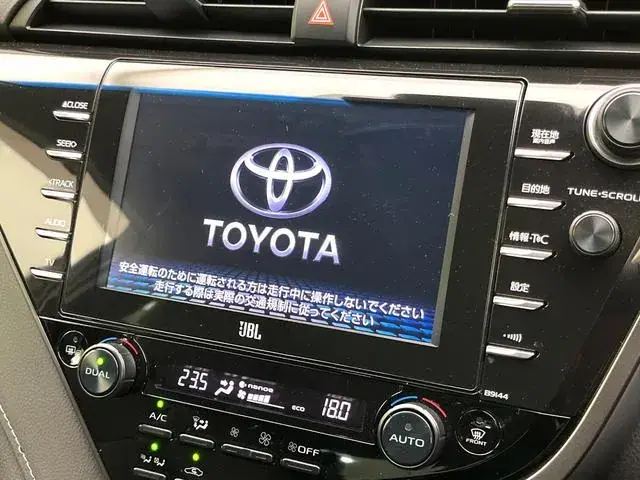 Toyota Camry 2019 photo 3