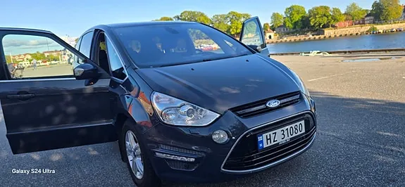 Ford S-Max 2014 photo 3