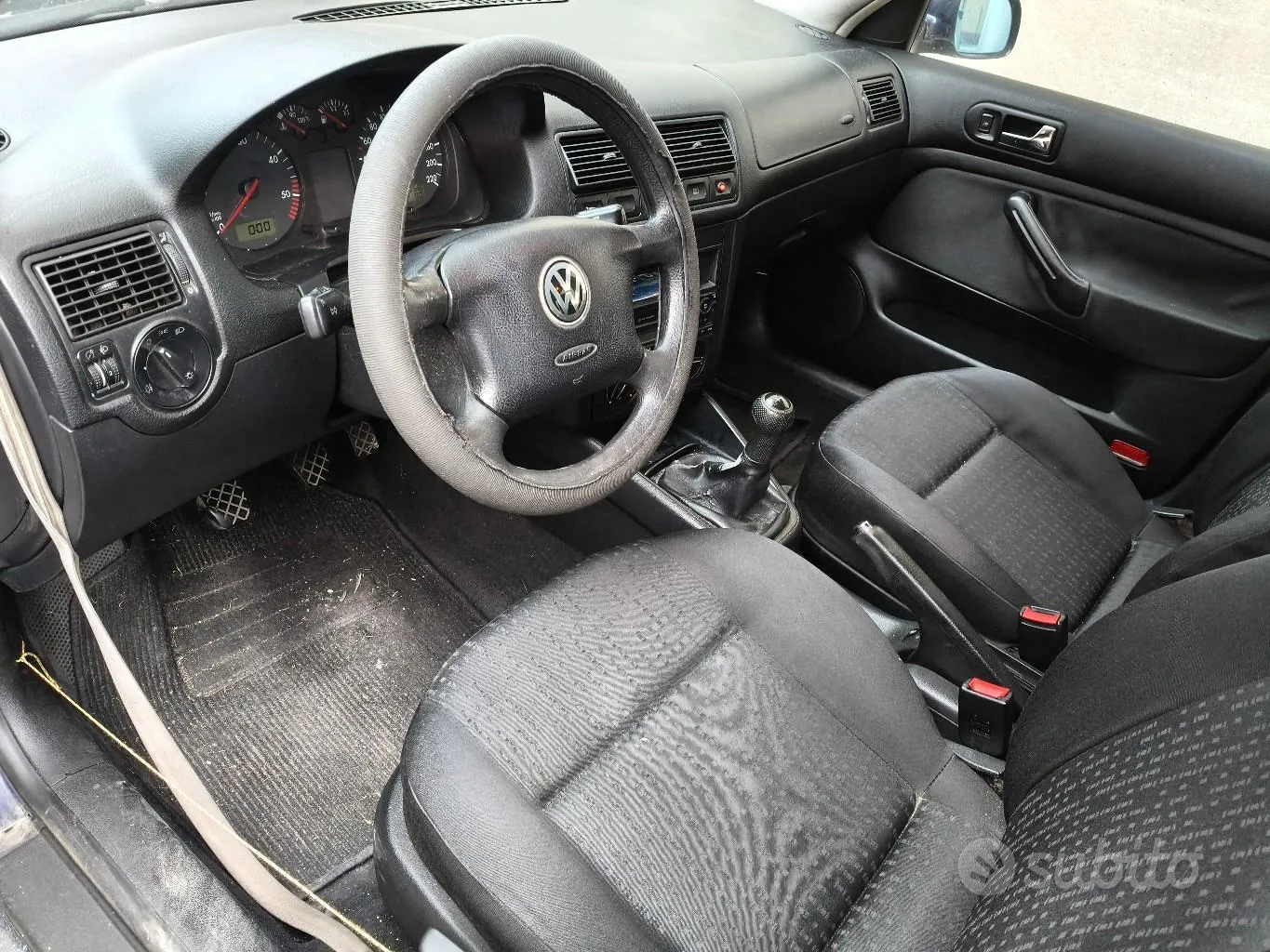 Volkswagen Golf 2000 photo 5