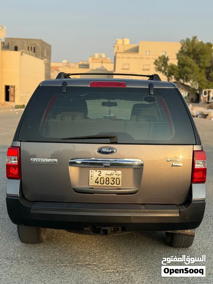 Ford Expedition 2014 photo 4