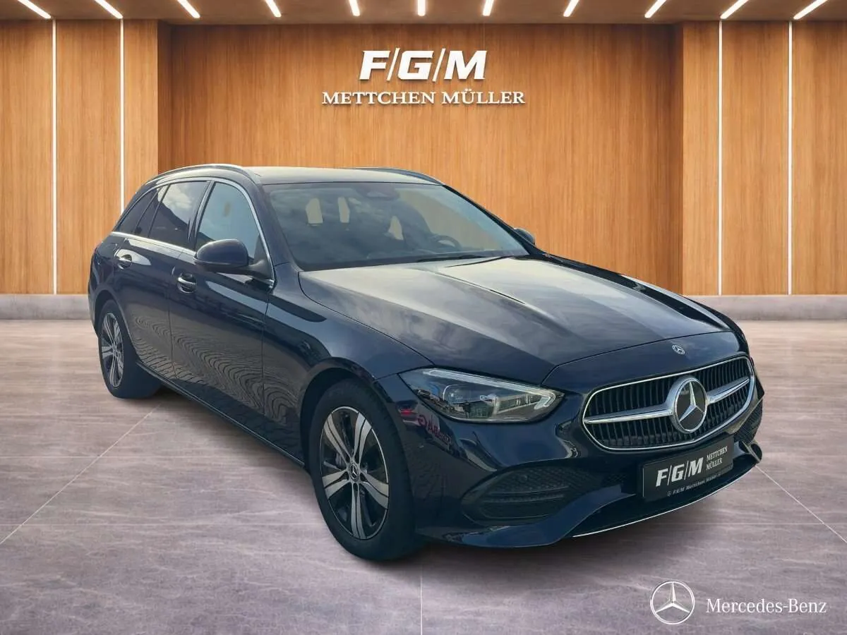Mercedes-Benz C 300 E 2022 photo 4