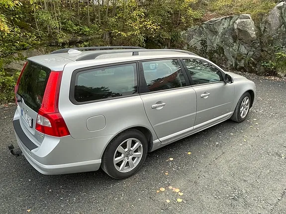 Volvo V70 2012 photo 5
