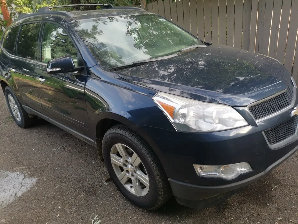 Chevrolet Traverse 2010 photo 3