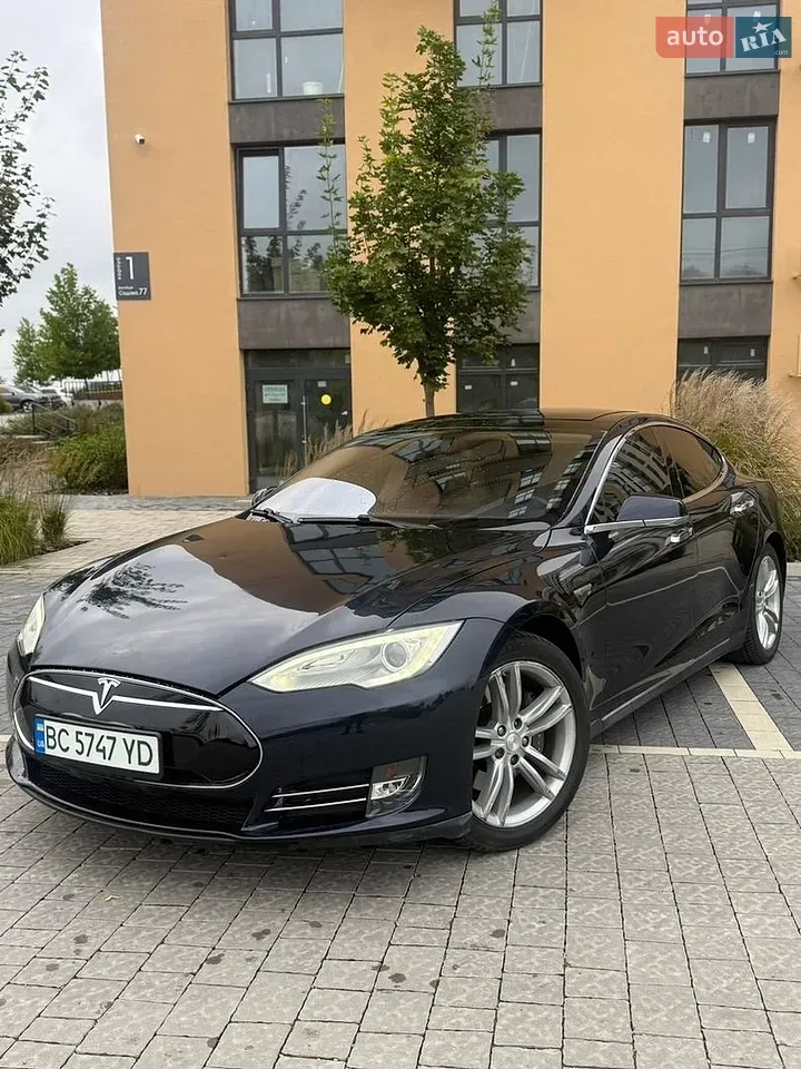 Tesla Model S 2013 photo 4