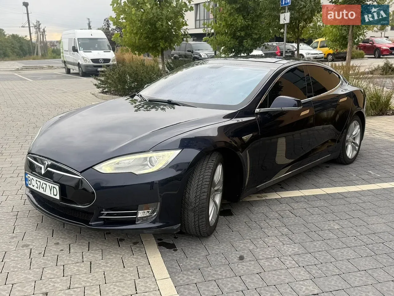 Tesla Model S 2013 photo 2