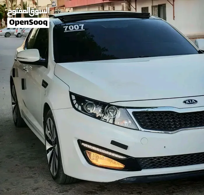 Kia K5 2011 photo 4