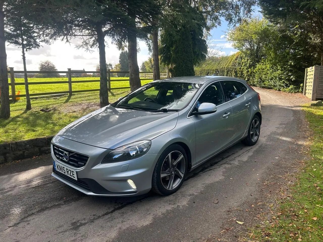 Volvo V40