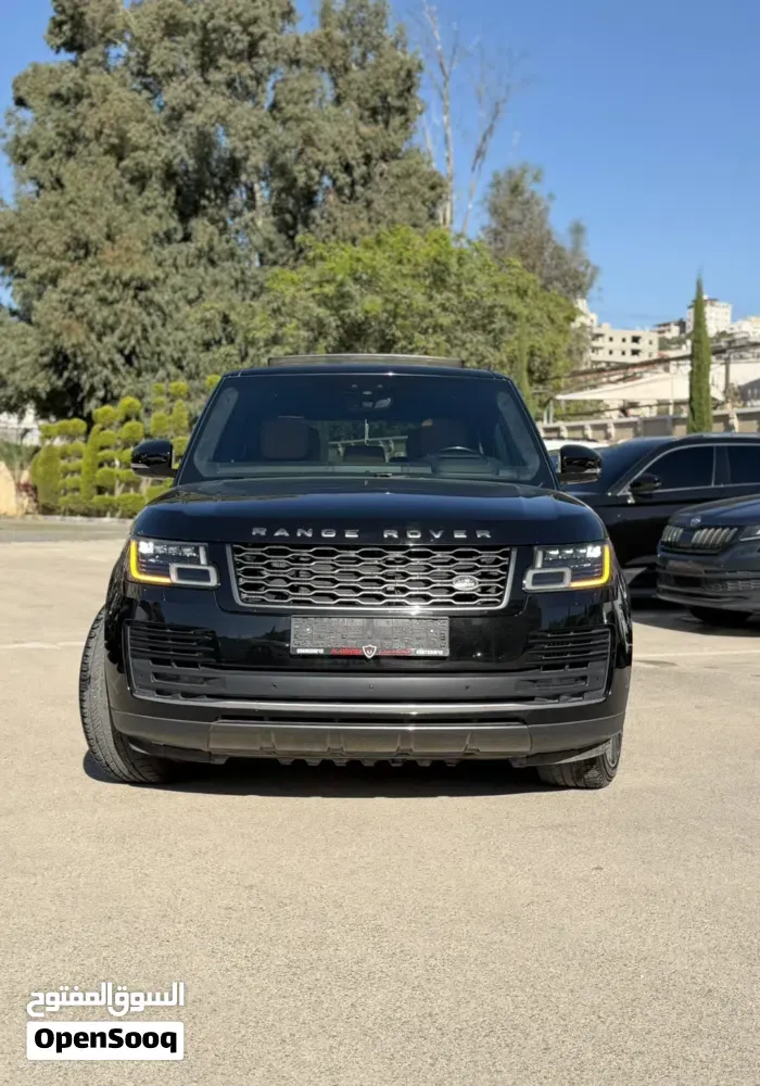 Land Rover Range Rover Vogue 2019 photo 2