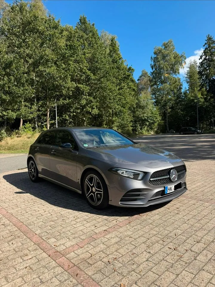 Mercedes-Benz A180