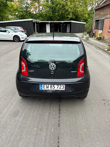 Volkswagen Up 2012 photo 5